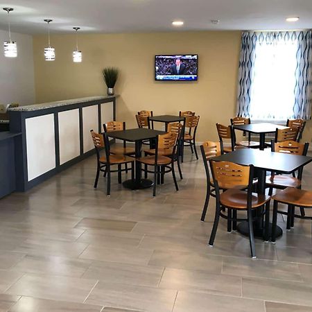Days Inn By Wyndham Cape Carteret Near Emerald Isle Ngoại thất bức ảnh